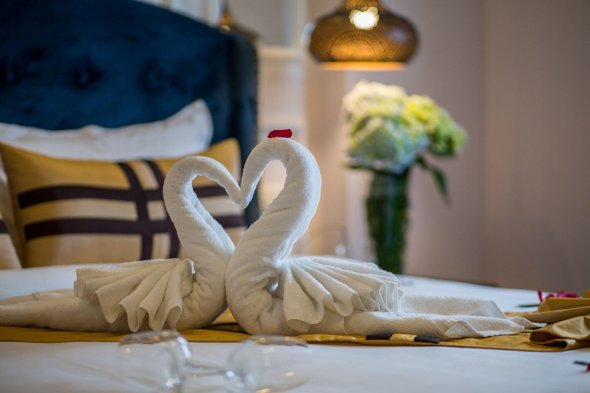 S Central Hotel And Spa Ханой Екстериор снимка